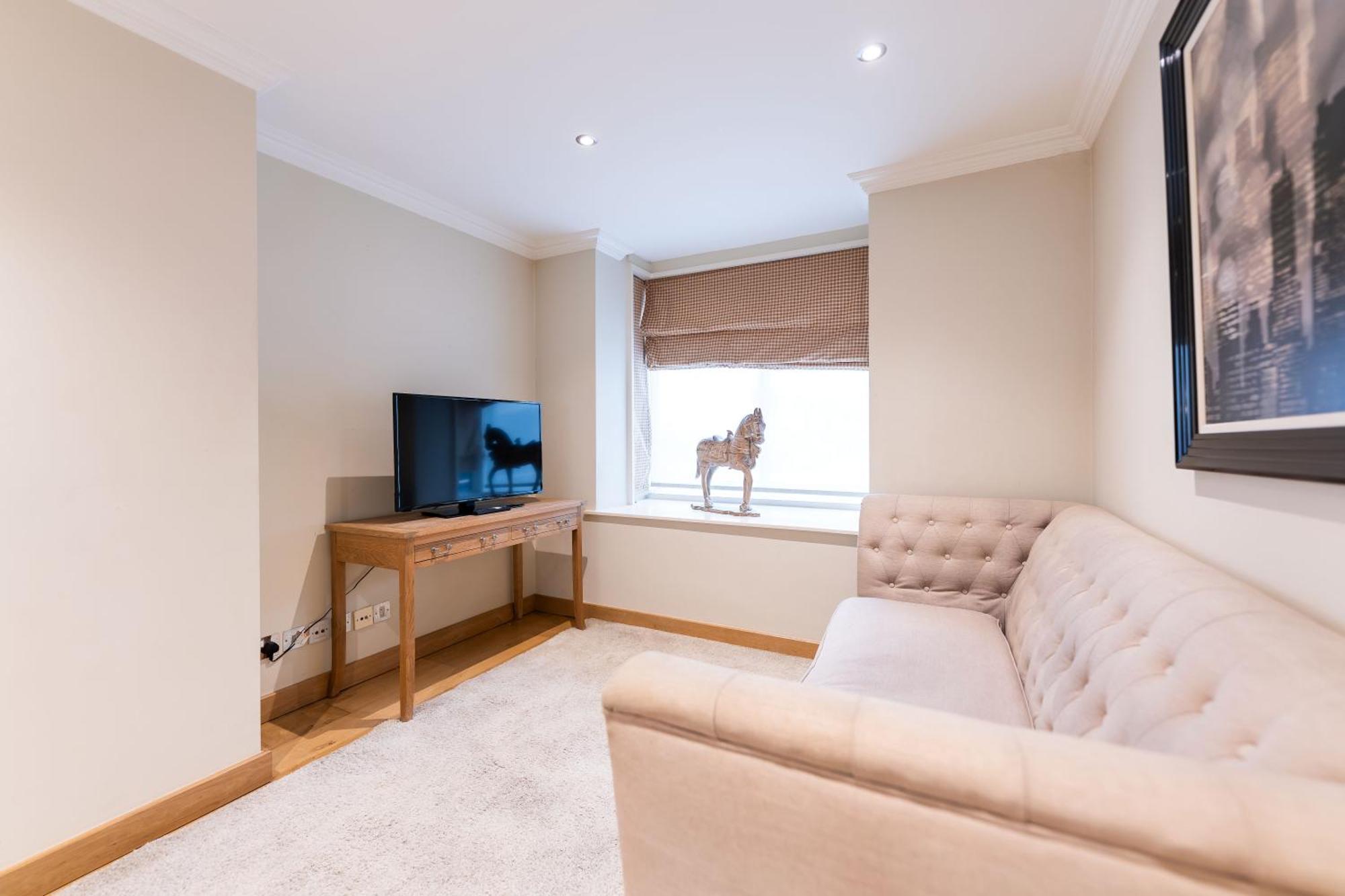 Luxury 6 Bedroom House In Southwick Street London Eksteriør bilde