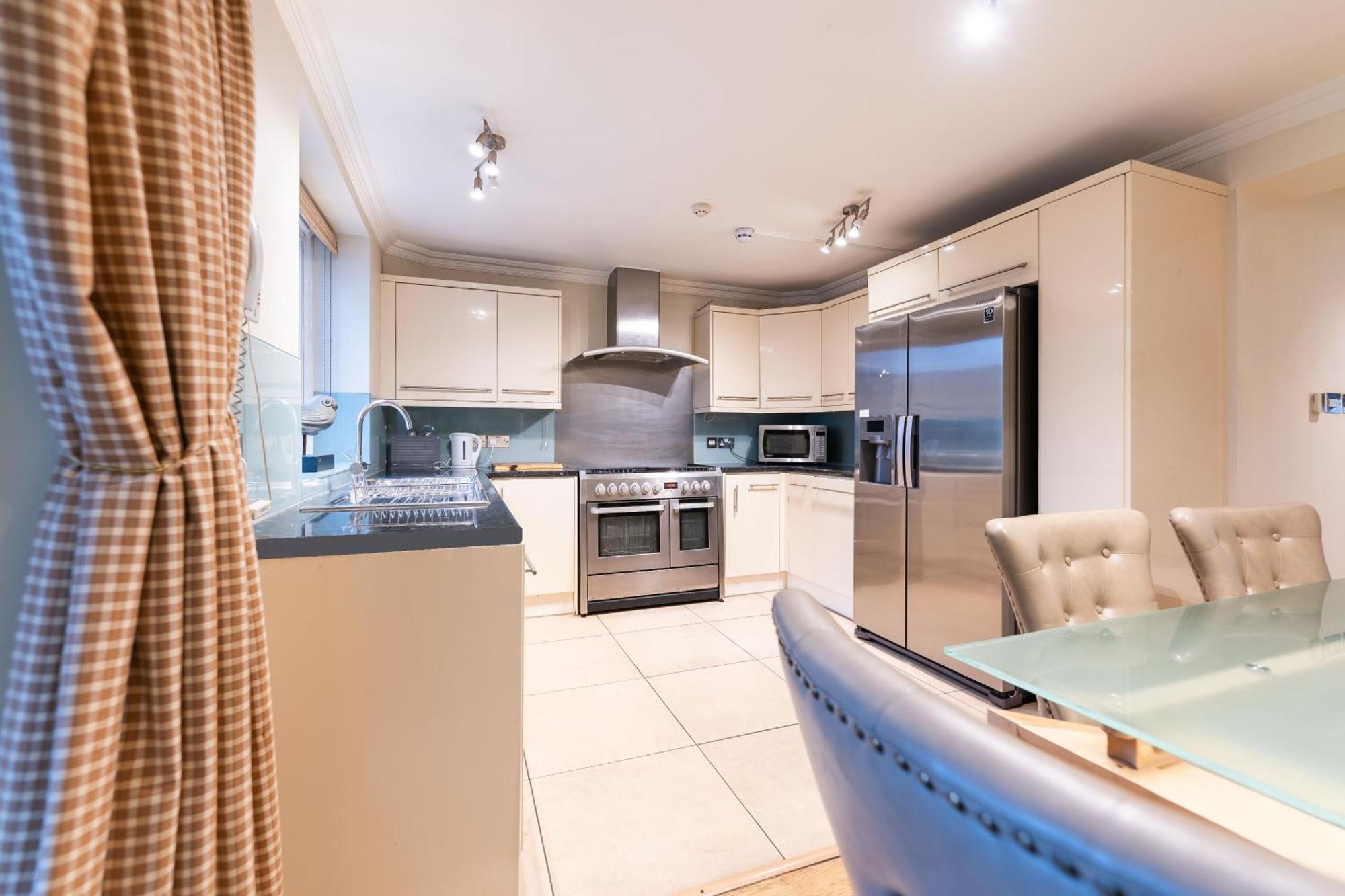 Luxury 6 Bedroom House In Southwick Street London Eksteriør bilde