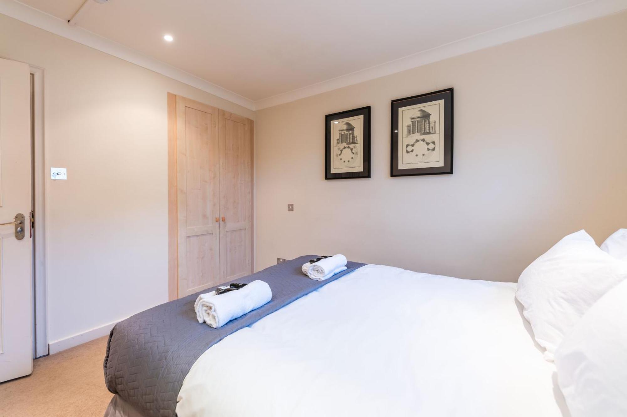 Luxury 6 Bedroom House In Southwick Street London Eksteriør bilde