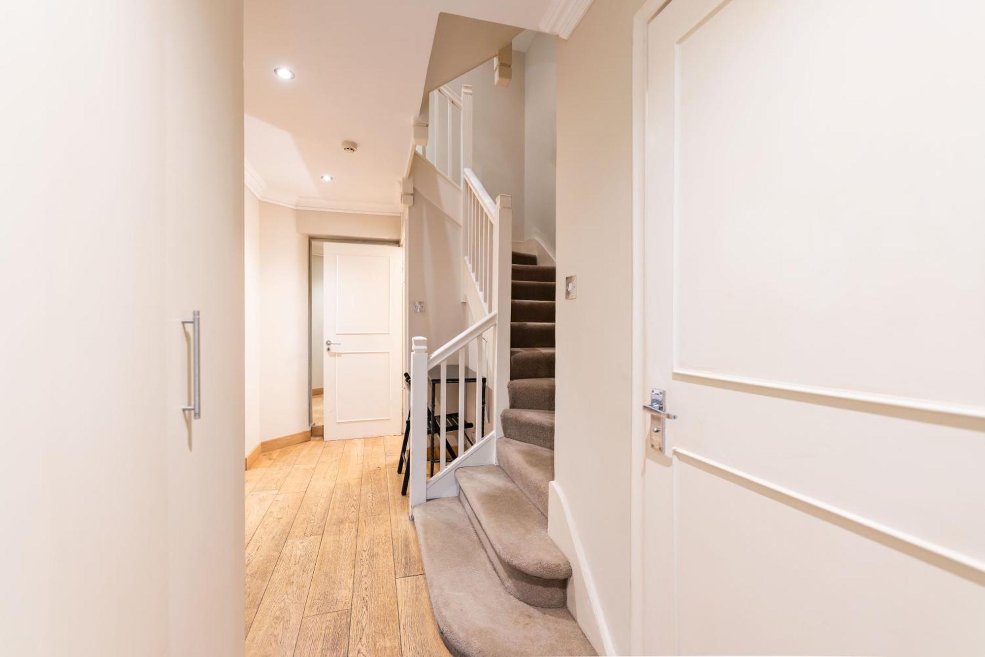 Luxury 6 Bedroom House In Southwick Street London Eksteriør bilde