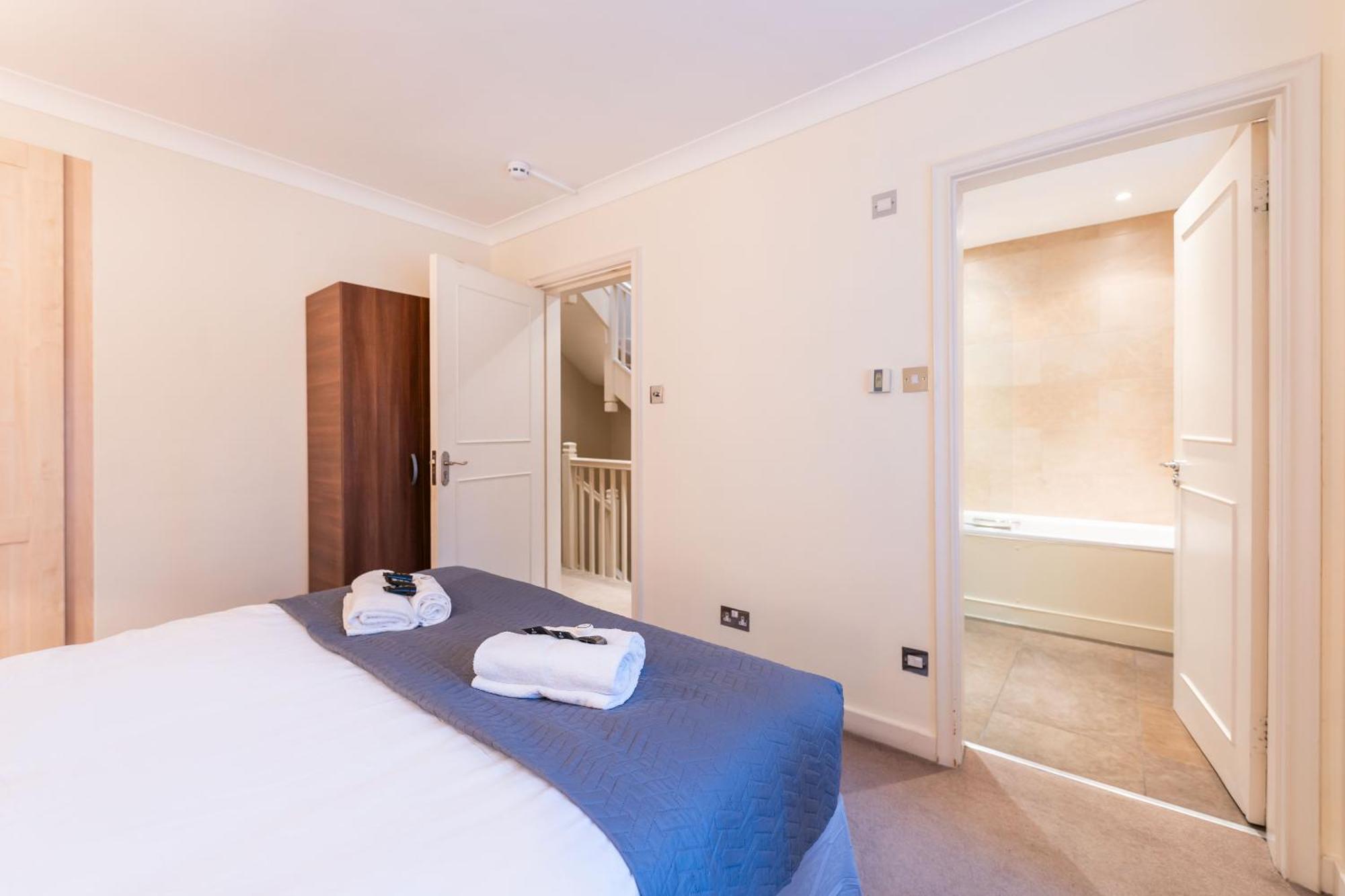 Luxury 6 Bedroom House In Southwick Street London Eksteriør bilde