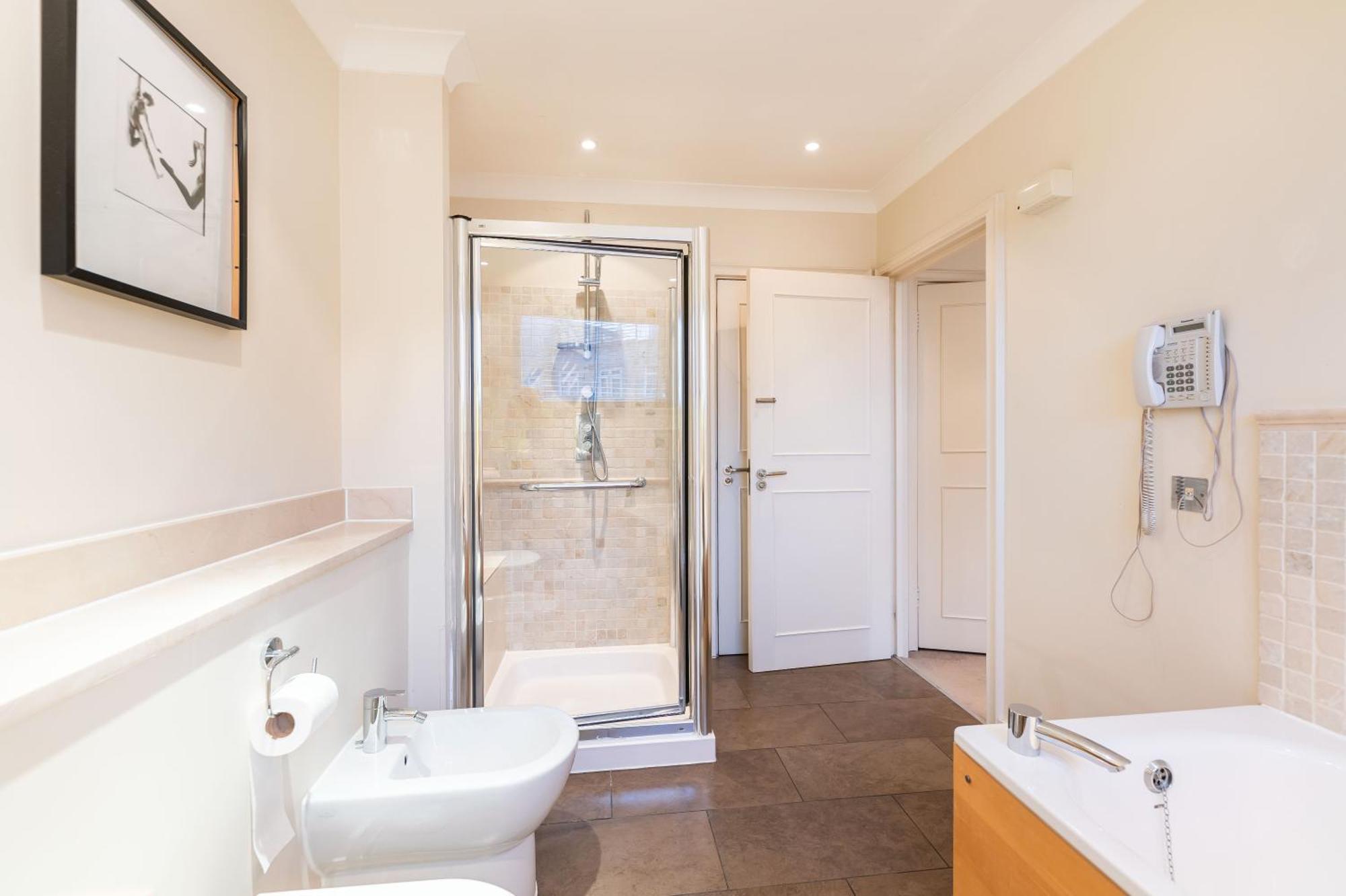 Luxury 6 Bedroom House In Southwick Street London Eksteriør bilde