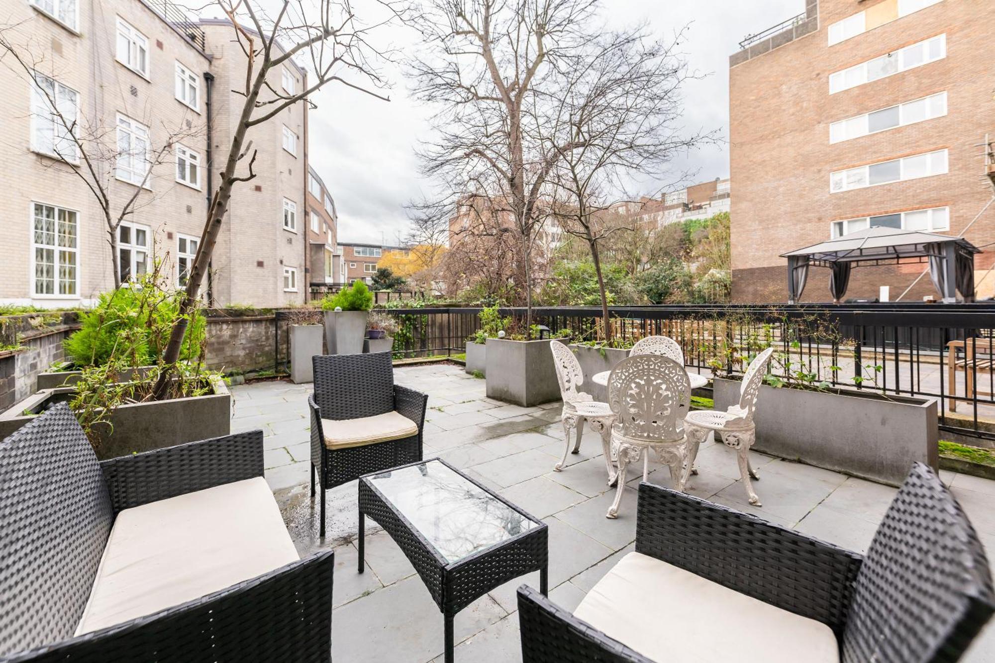 Luxury 6 Bedroom House In Southwick Street London Eksteriør bilde